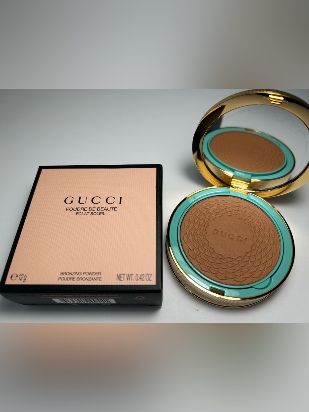 NWT🌷(03) GUCCI Sun-Kissed Glow Powder Bronzer - Medium
